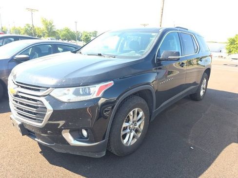 Used 2018 Chevrolet Traverse LT FWD image 1