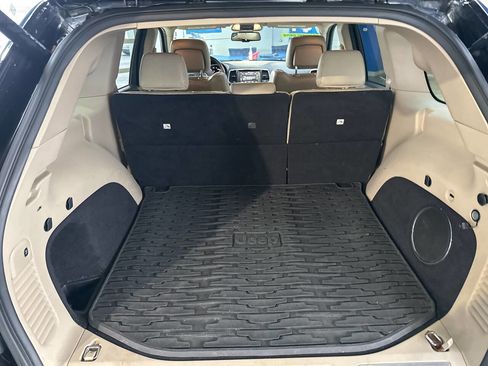 Used 2014 Jeep Grand Cherokee Limited image 15