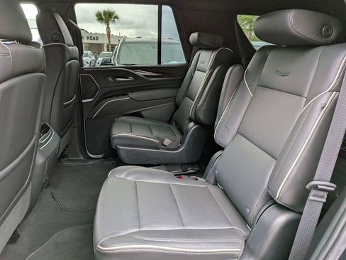 Certified 2021 Cadillac Escalade Premium Luxury w/ LPO, Illumination Package AWD/4WD image 15