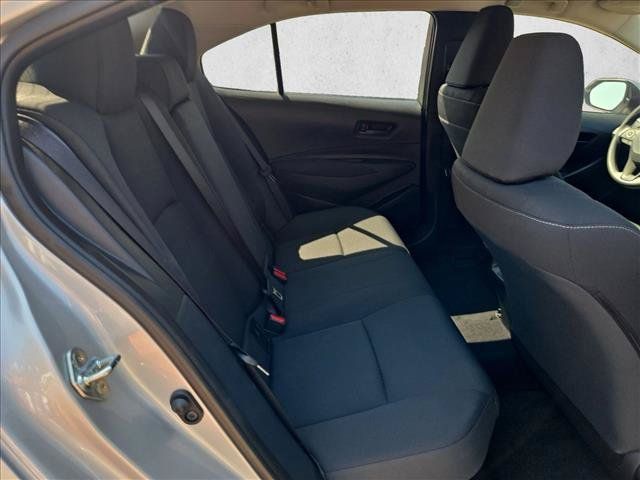 Used 2025 Toyota Corolla LE FWD image 18