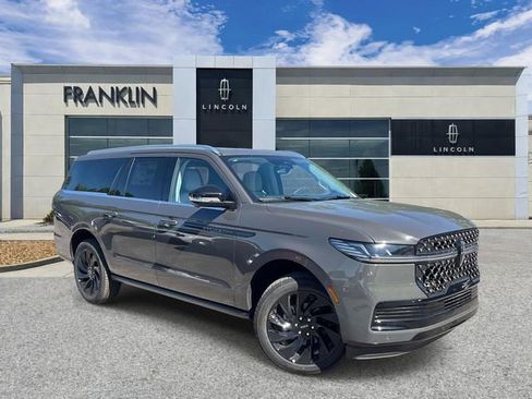 New 2026 Lincoln Navigator L Black Label AWD/4WD image 1