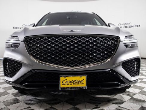 Used 2022 Genesis GV70 3.5T Sport image 4