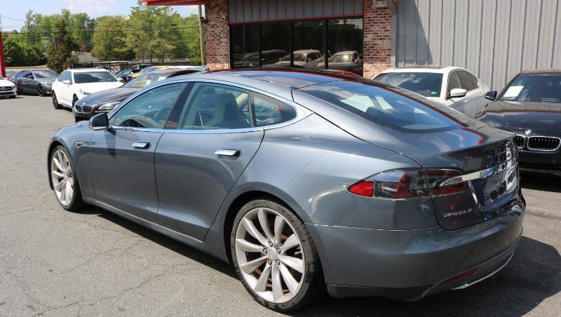 Used 2014 Tesla Model S 85 RWD image 4