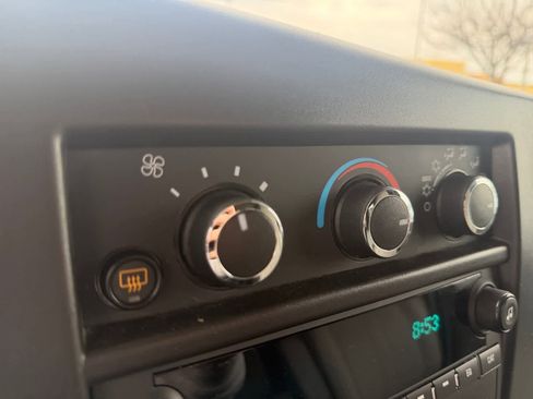 Used 2023 Chevrolet Express 3500 LS RWD image 21