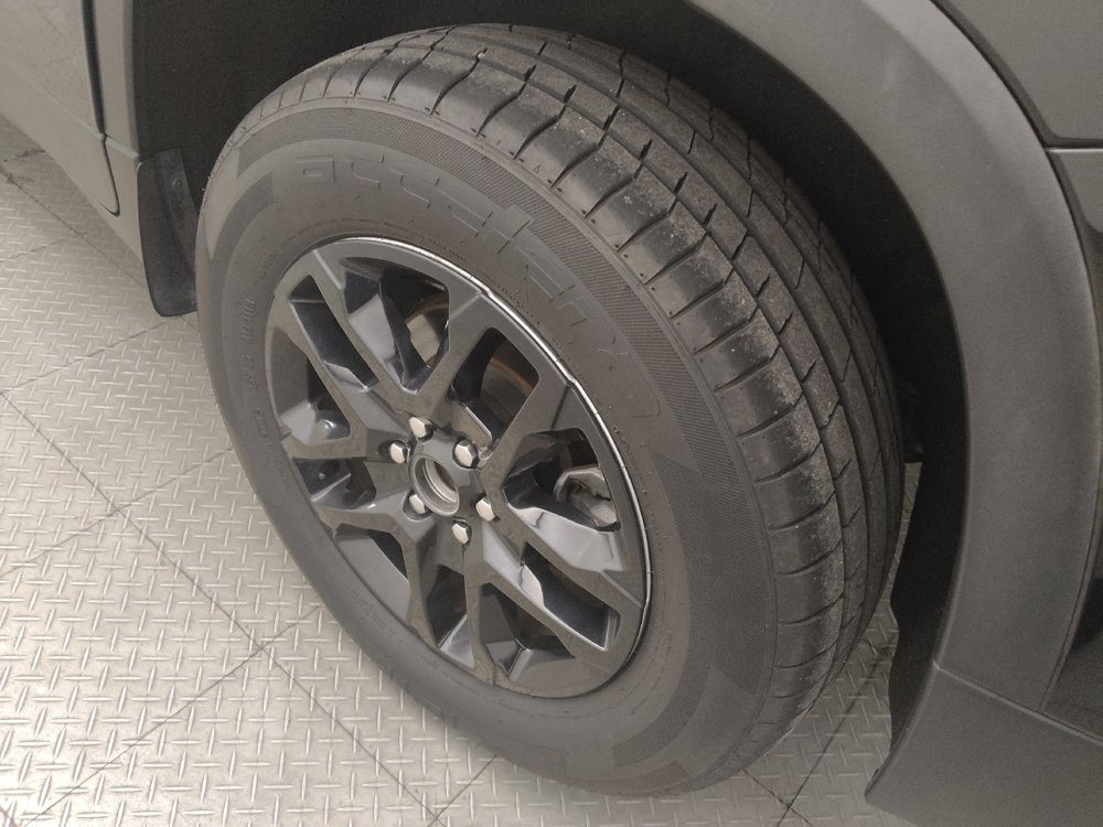 Used 2020 Chevrolet Traverse LS FWD image 31