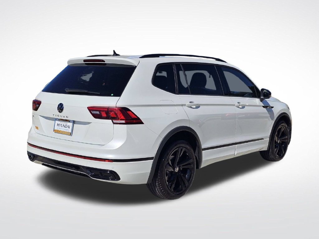 Used 2024 Volkswagen Tiguan SE R-Line FWD image 33