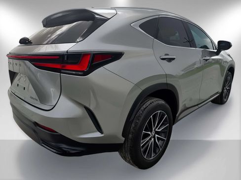 Used 2024 Lexus NX 250 FWD w/ Cold Area Package image 5