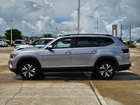 Used 2024 Volkswagen Atlas SE FWD image 9