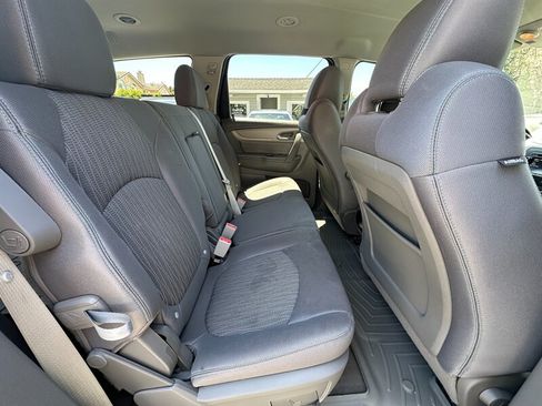 Used 2016 Chevrolet Traverse LS w/ LPO, 'HIT The Road' Package FWD image 14