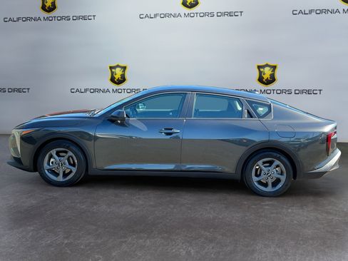Used 2025 Kia K4 LXS image 8