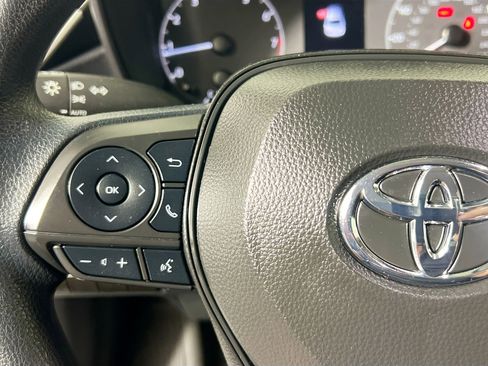 Used 2024 Toyota Corolla LE FWD image 18