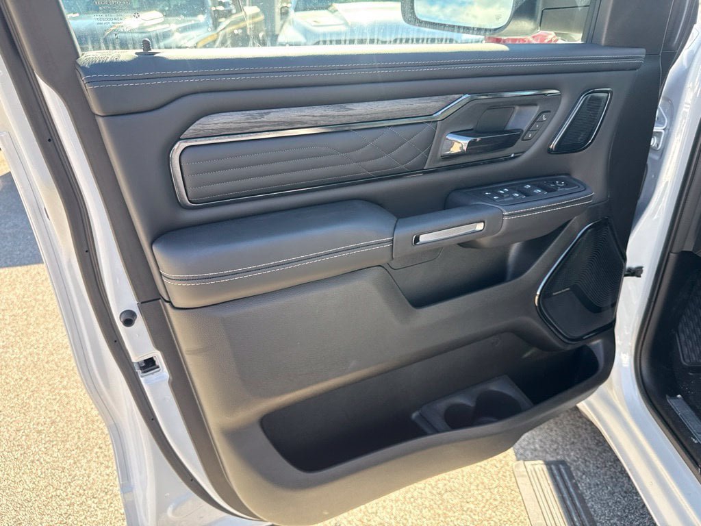 New 2027 RAM 1500 Limited AWD/4WD image 18