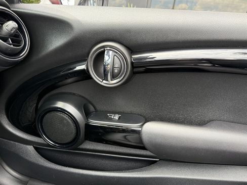 Used 2019 MINI Cooper Convertible FWD image 31