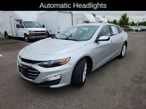 Used 2020 Chevrolet Malibu LT FWD image 3