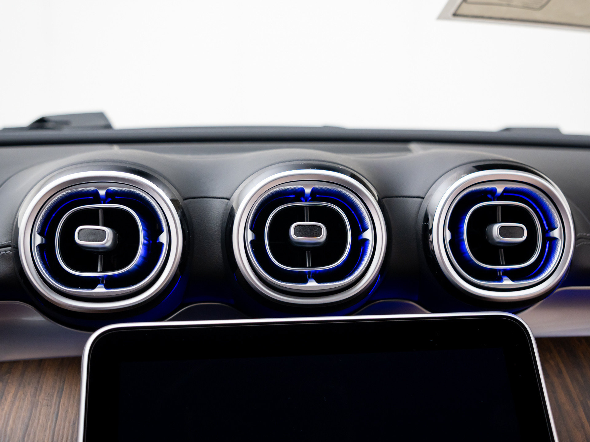 New 2027 Mercedes-Benz CLE 450 4MATIC Coupe image 20