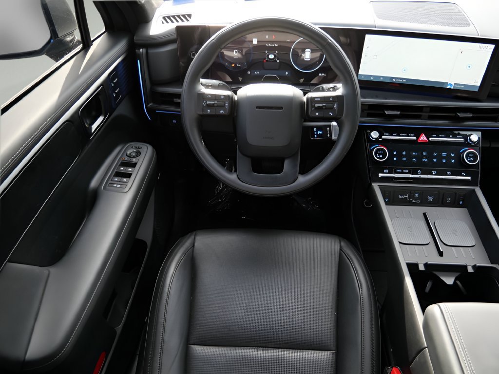 Used 2024 Hyundai Santa Fe Calligraphy FWD image 13