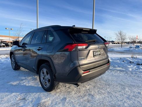 Used 2025 Toyota RAV4 XLE image 5