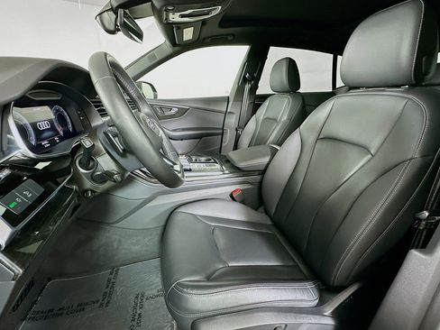 Used 2022 Audi Q8 Premium Plus w/ Premium Plus Package image 18