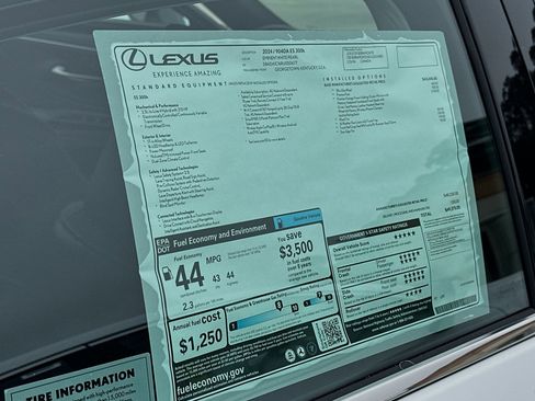 New 2024 Lexus ES 300h w/ Premium Package image 22