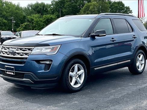 Used 2018 Ford Explorer XLT w/ Equipment Group 202A FWD image 37