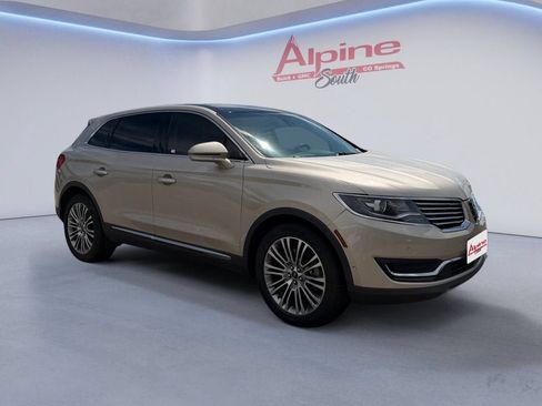 Used 2017 Lincoln MKX Reserve w/ Driver Assistance Package AWD/4WD image 7
