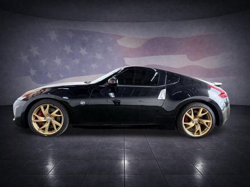 Used 2017 Nissan 370Z w/ Sport Package image 13