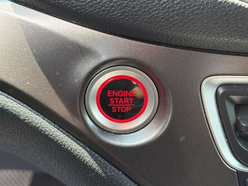 Used 2025 Honda Passport EX-L image 15
