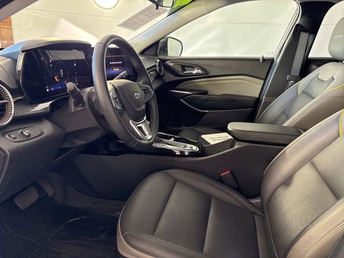 Used 2025 Chevrolet Trax ACTIV w/ Driver Confidence Package image 25