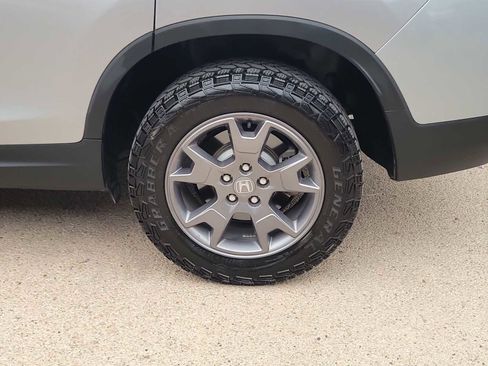 Used 2024 Honda Passport TrailSport image 12