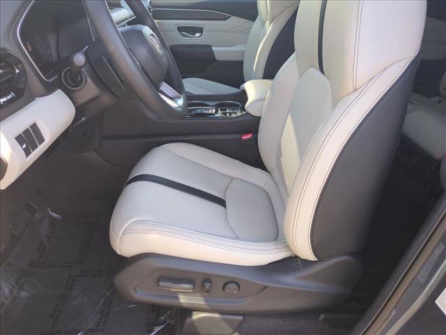 Used 2026 Honda Pilot Touring image 17