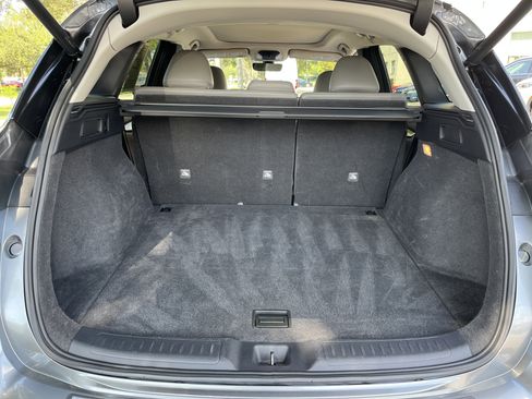 Certified 2023 INFINITI QX50 Luxe w/ Accent Package FWD image 16
