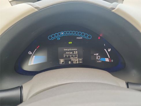 Used 2012 Nissan Leaf SL image 32
