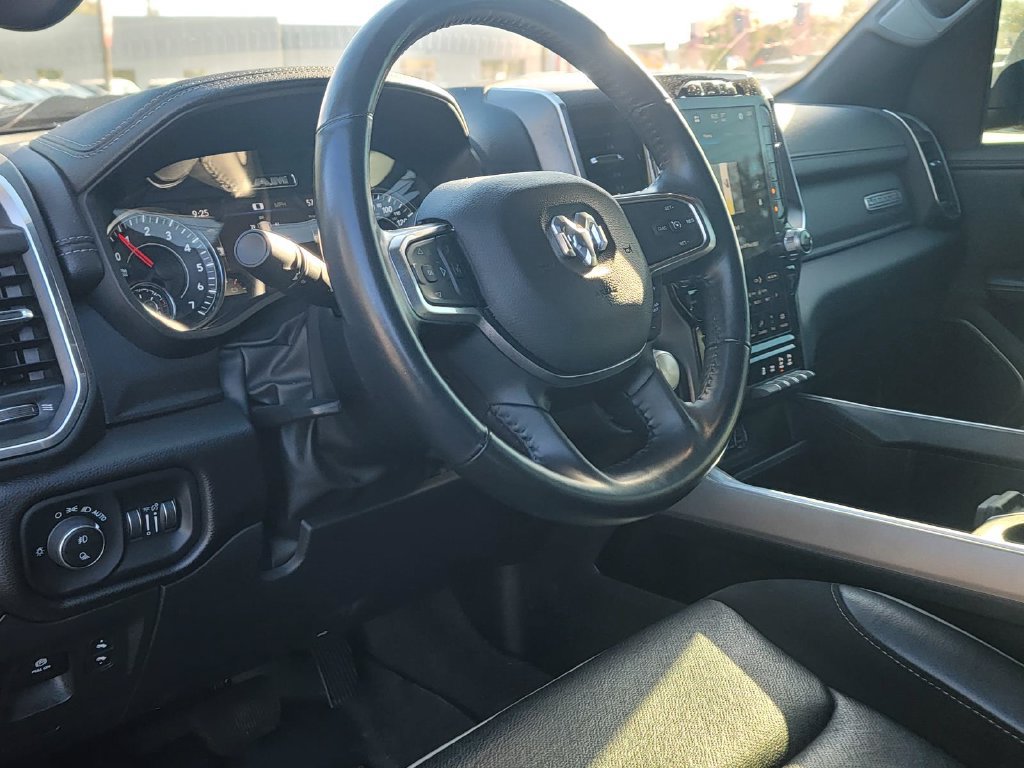 Used 2023 RAM 1500 Laramie AWD/4WD image 11