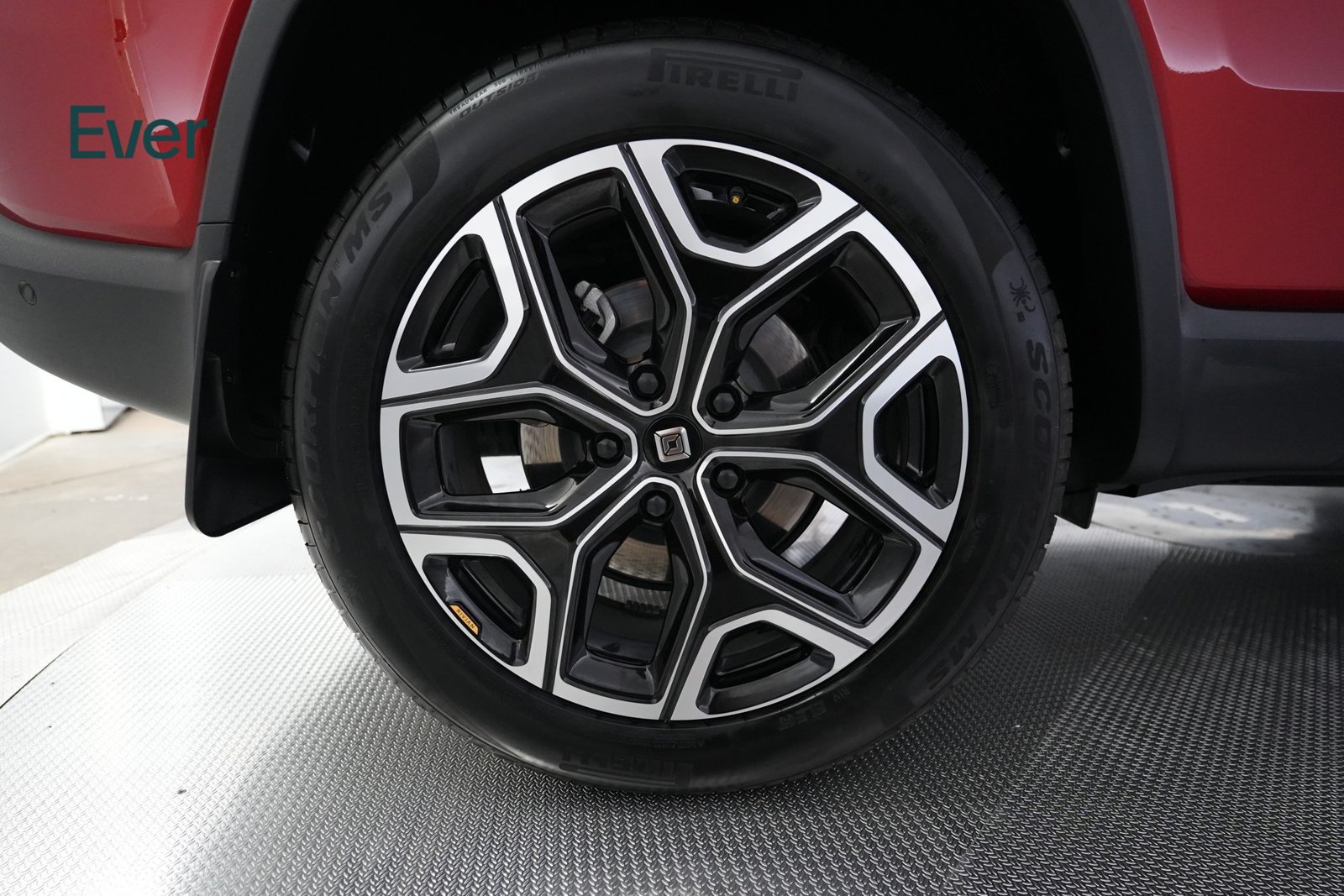 Used 2025 Rivian R1S Adventure Dual AWD/4WD image 19
