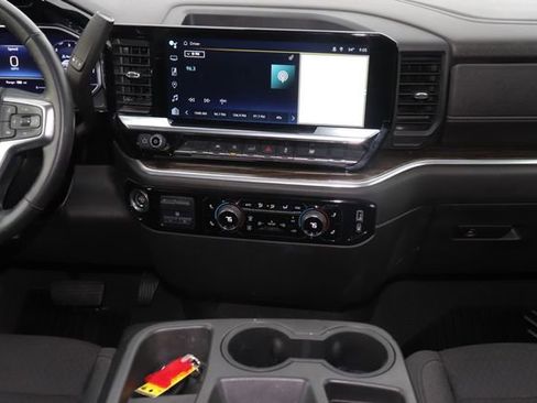 Used 2023 Chevrolet Silverado 1500 LT image 24