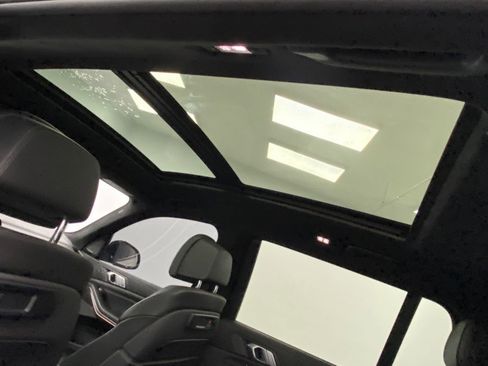 Used 2019 BMW X7 xDrive40i w/ Premium Package image 37