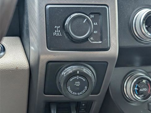 Used 2020 Ford F150 Limited w/ Trailer Tow Package image 28