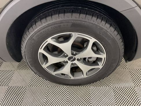 Used 2022 Kia Telluride EX image 11