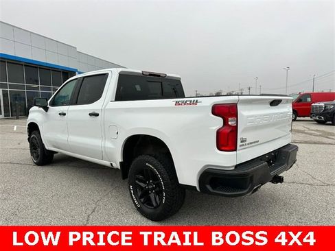 Certified 2021 Chevrolet Silverado 1500 LT Trail Boss w/ Convenience Package II image 3