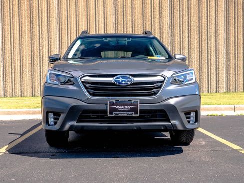 Used 2022 Subaru Outback Premium w/ Popular Package #1 AWD/4WD image 3