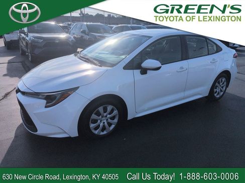 Used 2022 Toyota Corolla LE FWD image 1