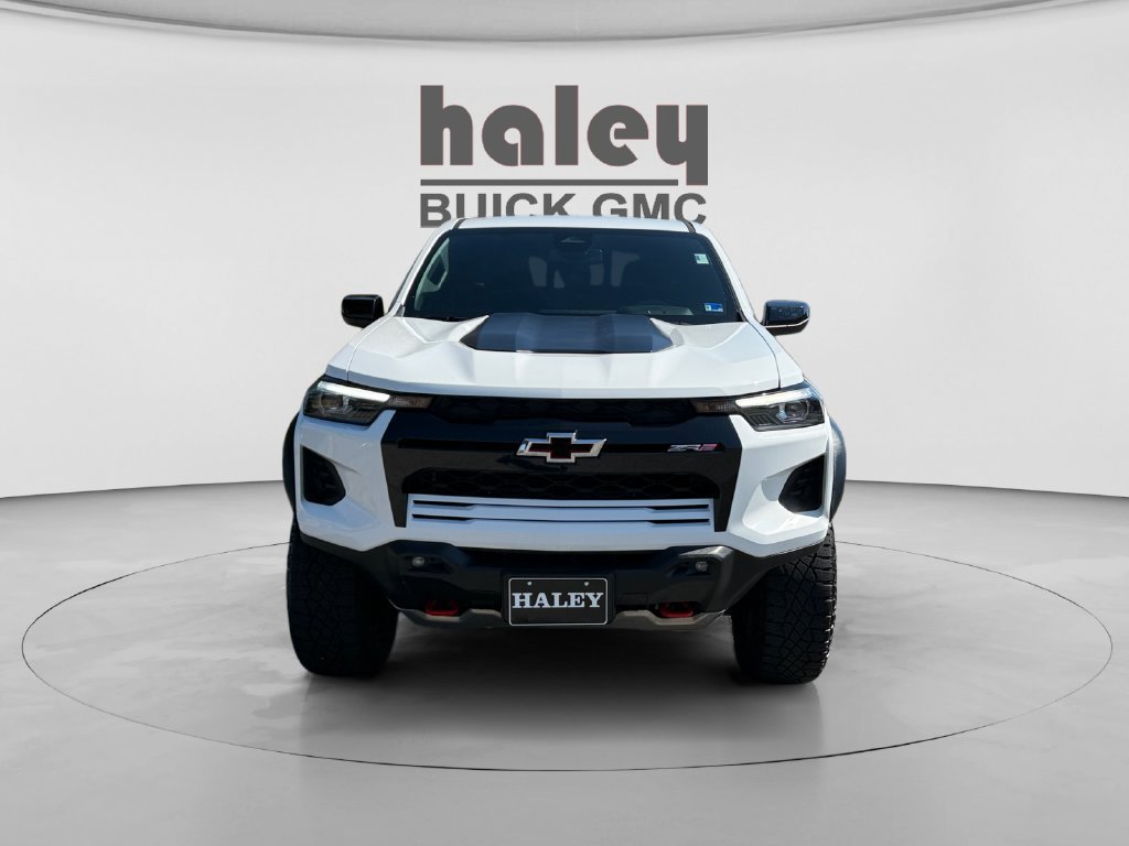 Used 2024 Chevrolet Colorado ZR2 AWD/4WD image 8