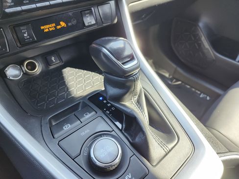 Used 2022 Toyota RAV4 XSE image 35