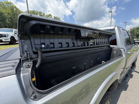 Used 2022 RAM 2500 Laramie AWD/4WD image 9