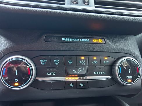 Used 2025 Ford Escape ST-Line FWD image 28