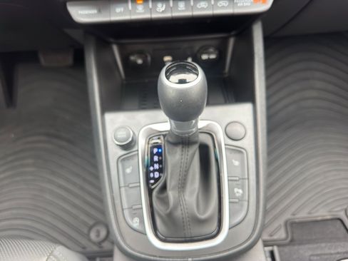 Used 2023 Hyundai Kona Limited image 15