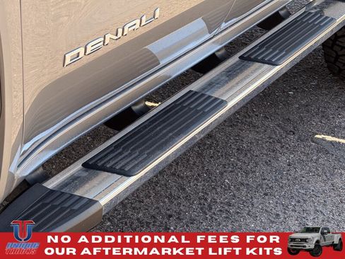 Used 2025 GMC Sierra 1500 Denali w/ Technology Package AWD/4WD image 6