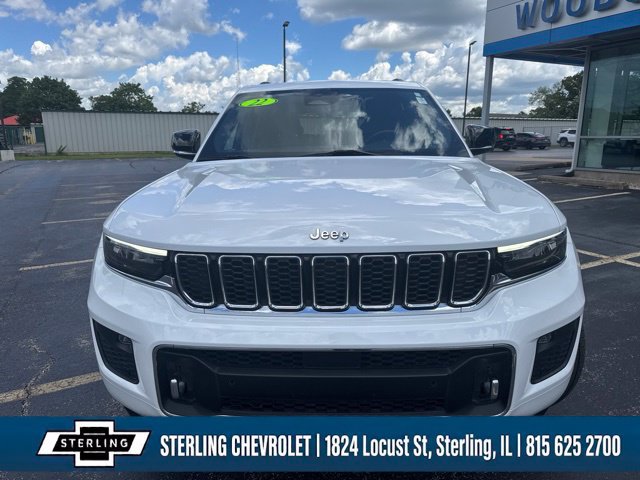 Used 2022 Jeep Grand Cherokee Overland w/ Luxury Tech Group IV AWD/4WD image 8