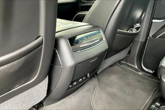 Used 2021 Cadillac Escalade ESV Sport AWD/4WD image 12