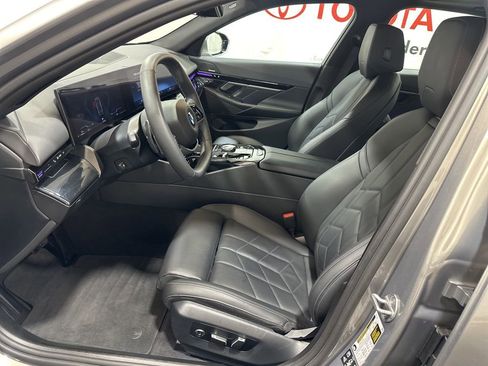 Used 2024 BMW 530i xDrive w/ Premium Package image 24